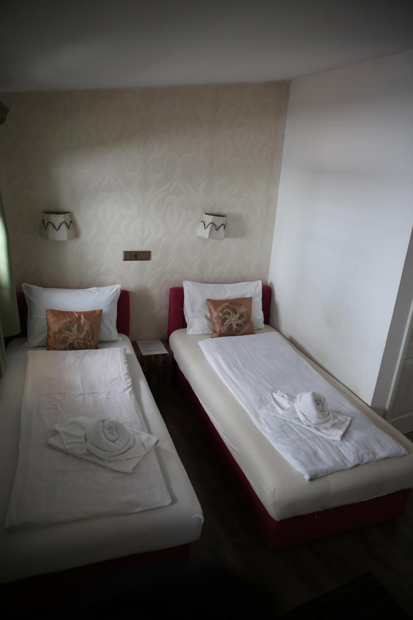 Hotel Yildiz 2 *